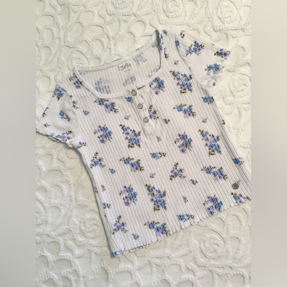 Justice White and Blue Floral Short Sleeve Tee
